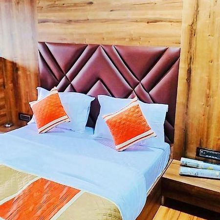 Hotel Mahi Batwa Bagian luar foto