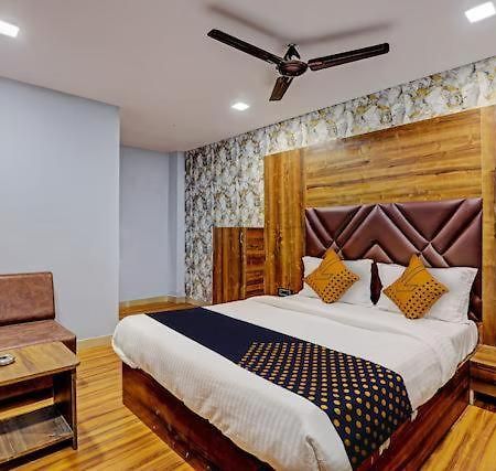 Hotel Mahi Batwa Bagian luar foto